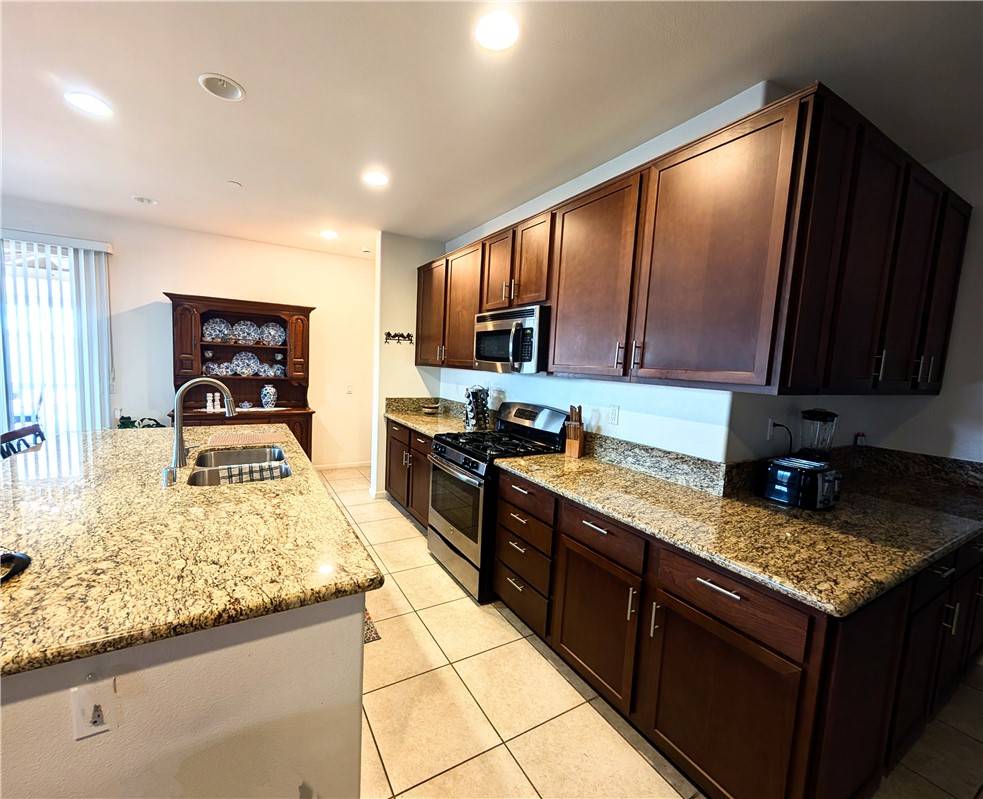 Beaumont, CA 92223,1617 Sinton Court