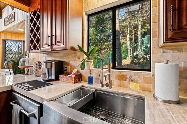 Lake Arrowhead, CA 92352,675 Grass Valley Road