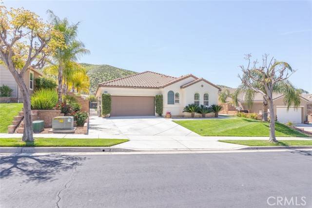 Lake Elsinore, CA 92532,35563 Desert Rose Way