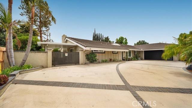 Riverside, CA 92506,2318 Elsinore Road