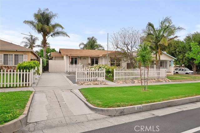 Corona, CA 92882,706 W Grand Boulevard