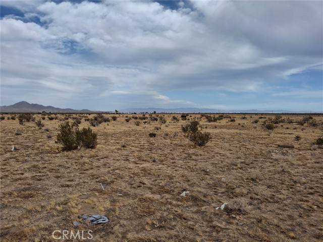Adelanto, CA 92301,0 APN 0460-143-28-0000