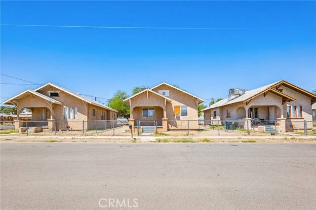 Needles, CA 92363,518 A Street