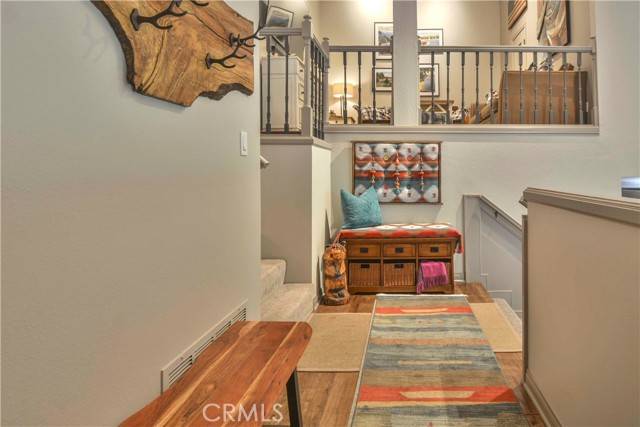 Lake Arrowhead, CA 92352,517 Sugar Pine Drive
