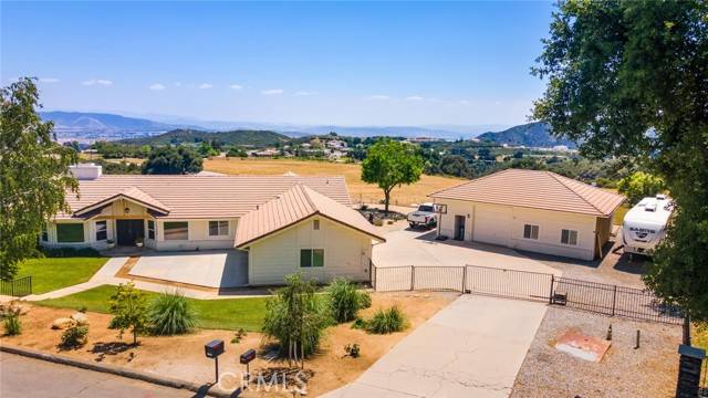 Yucaipa, CA 92399,13288 Oak Crest Drive