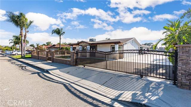 Fontana, CA 92335,9828 Carob Avenue