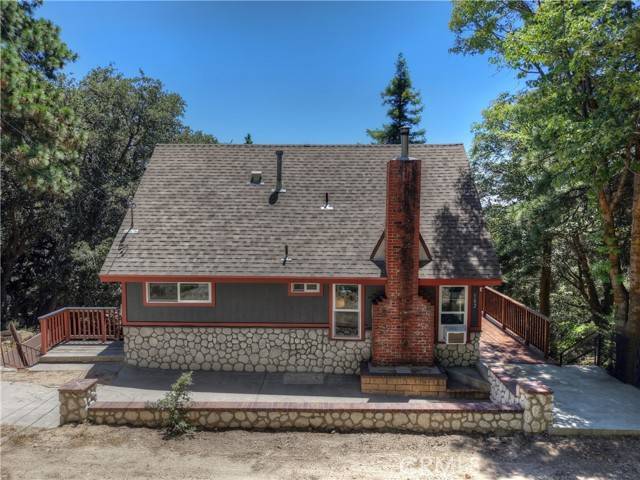 Twin Peaks, CA 92391,582 Sunset View Road