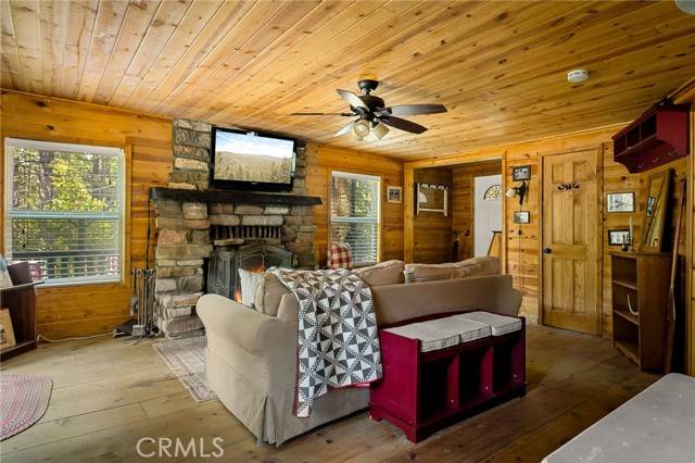 Green Valley Lake, CA 92341,33400 Bluebird Drive