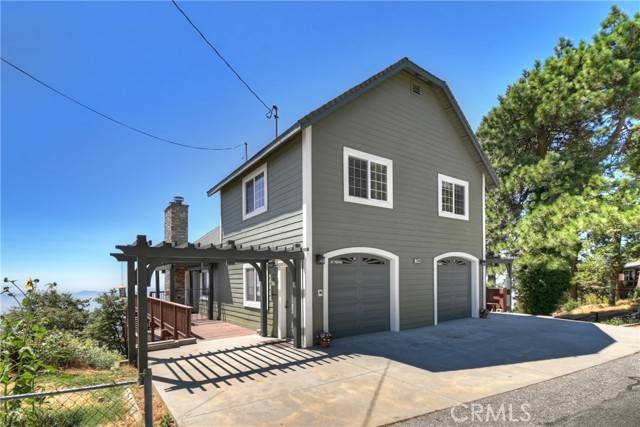 Crestline, CA 92325,22665 Valley View Drive