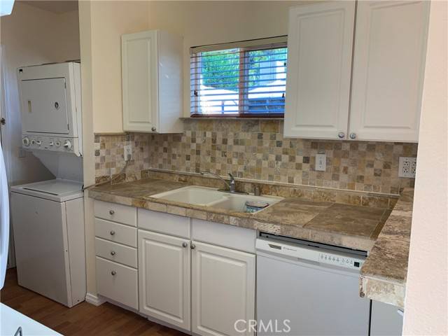 Palm Springs, CA 92264,583 Calle Abronia #A