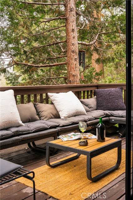 Crestline, CA 92325,24571 Geneva