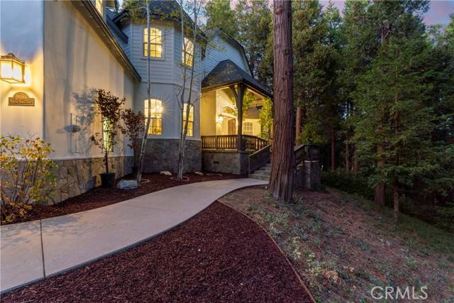 Lake Arrowhead, CA 92352,29198 Pigeon Hawk Lane