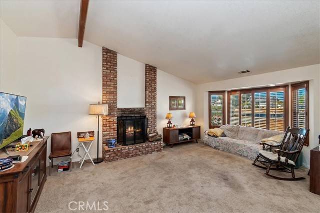 Apple Valley, CA 92308,21061 Wisteria Street