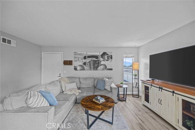 Buena Park, CA 90620,8213 Woodland #40