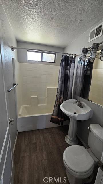 Colton, CA 92324,1541 Rialto