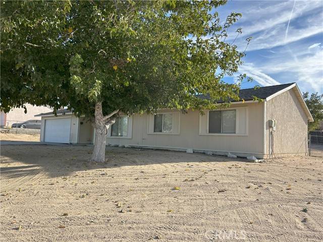 Victorville, CA 92394,15985 Llano Lane