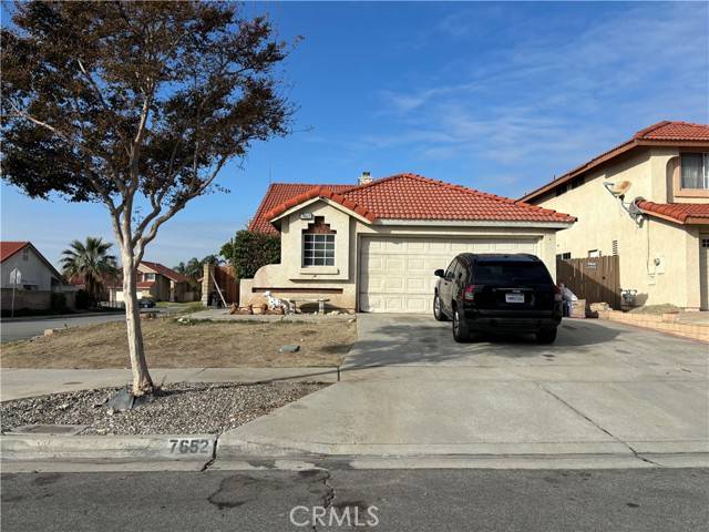 Fontana, CA 92336,7652 Plumaria Drive