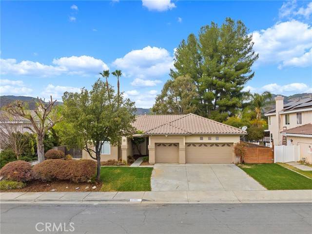 Murrieta, CA 92562,23335 Holly Drive