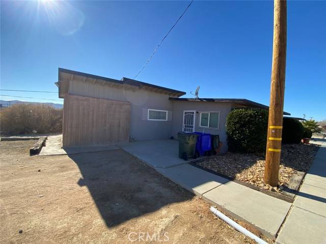 Apple Valley, CA 92308,13193 Navajo Road #3