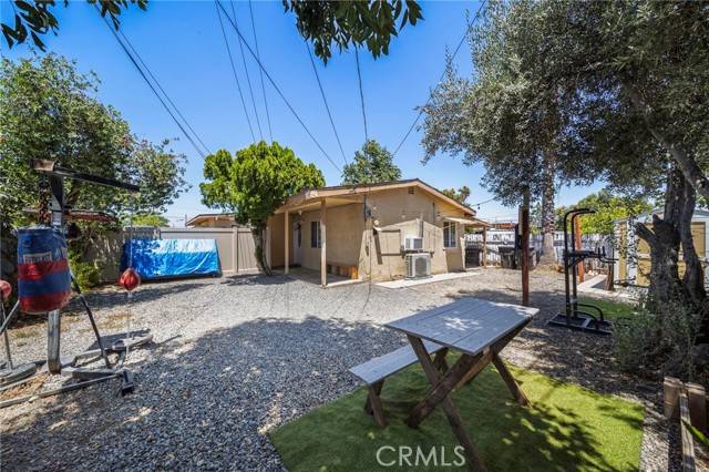 Riverside, CA 92503,8876 Cypress Avenue