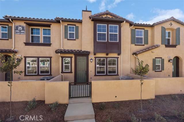 Ontario, CA 91761,3995 E Carmel Privado