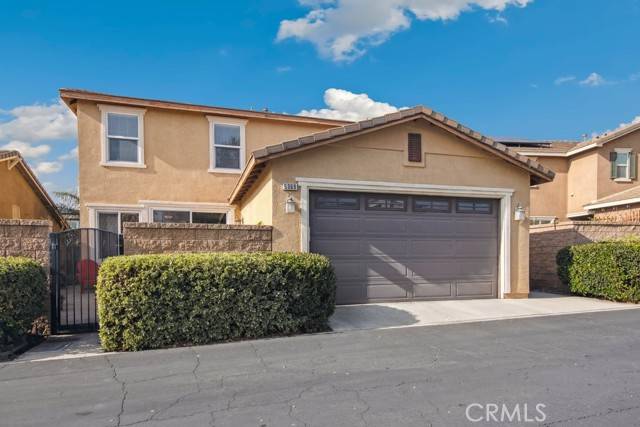 Fontana, CA 92336,5369 Parkside Way