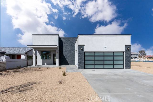 Helendale, CA 92342,26322 Driftwood Lane