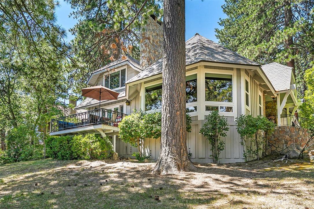 Lake Arrowhead, CA 92352,28065 N Peninsula Drive