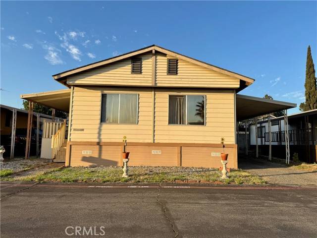 Rialto, CA 92376,250 N Linden Avenue #216