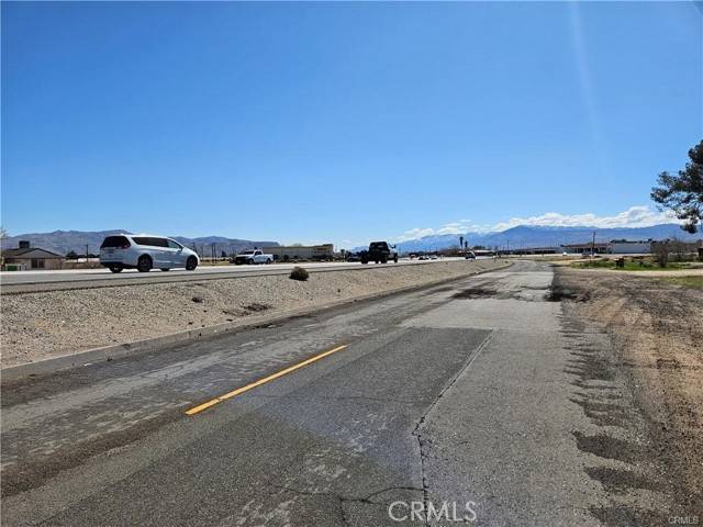 Apple Valley, CA 92307,0 Happy Trails