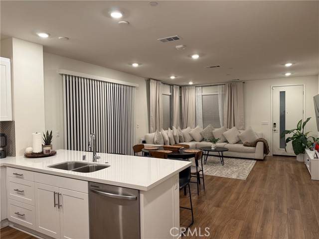 Ontario, CA 91761,3620 S Allston Paseo #7