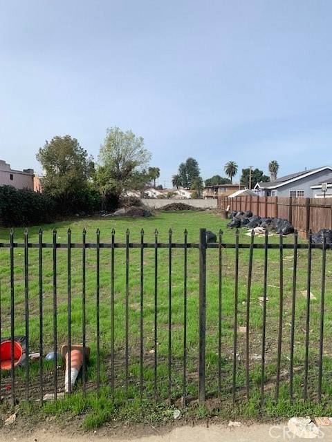 Compton, CA 90221,123 N Willow Avenue