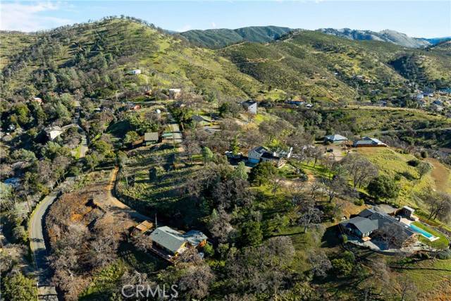 Clearlake, CA 95422,3019 Oak Crest Drive