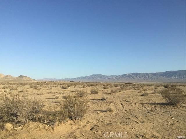 Lucerne Valley, CA 92356,0 Granite