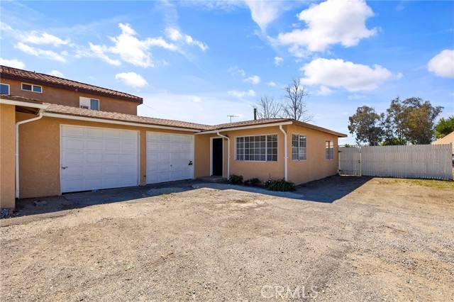 Fontana, CA 92335,8938 Date Street