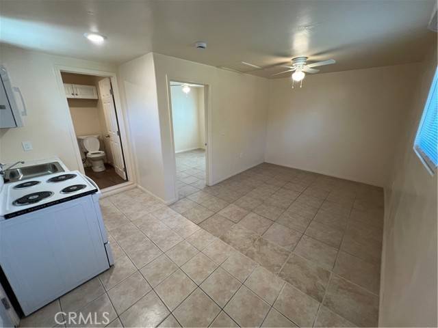 Redlands, CA 92374,1127 Washington Street #2