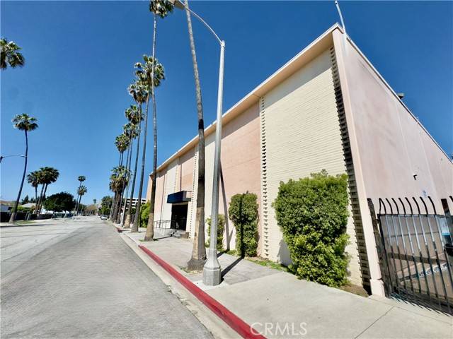 Pomona, CA 91766,887 E 2nd Street