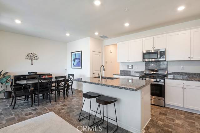 Fontana, CA 92336,16540 Wyndham Lane #10