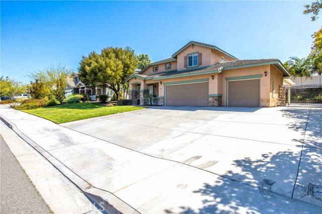 Riverside, CA 92506,6356 Claridge Drive