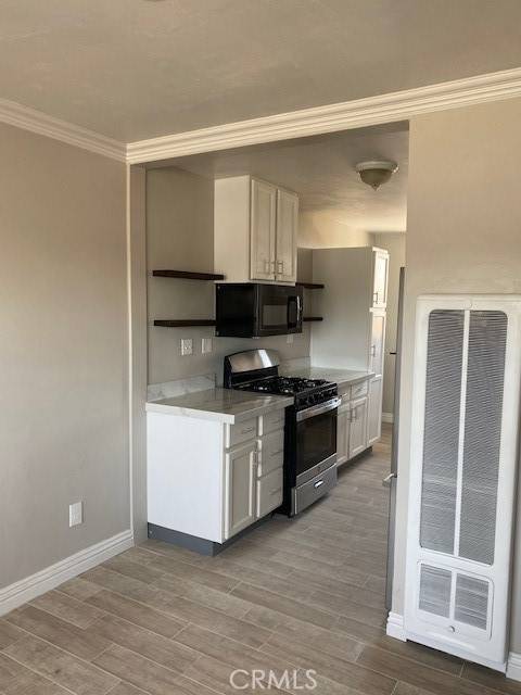 North Hollywood (los Angeles), CA 91605,11934 Runnymede Street