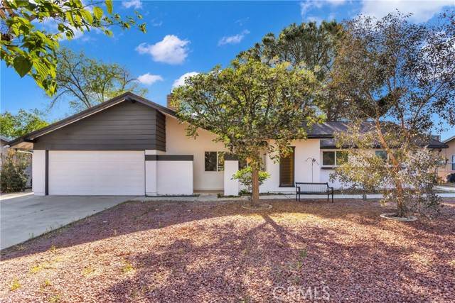 Apple Valley, CA 92307,14246 Osage Road