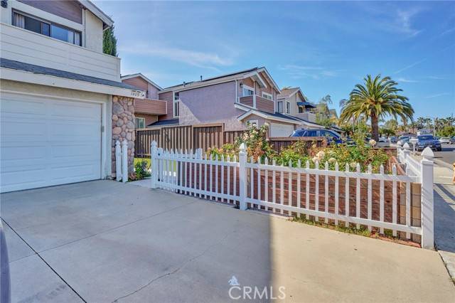 Huntington Beach, CA 92648,1409 Lakeside Lane