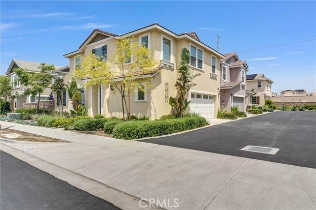 Fontana, CA 92336,16548 Monteviejo Street
