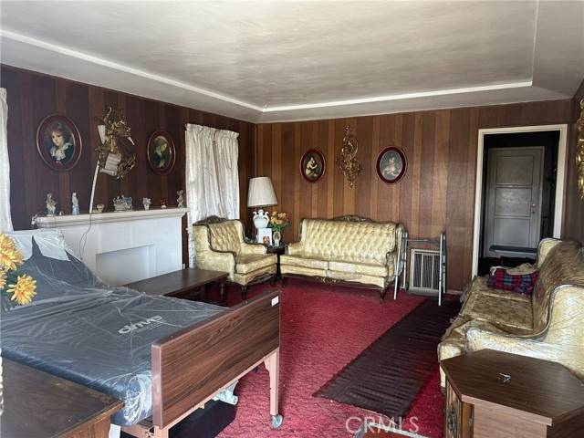 South Gate, CA 90280,2549 Kansas Avenue