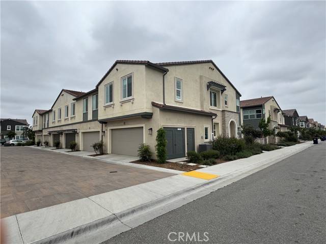 Ontario, CA 91761,3641 E Moonlight Street #51