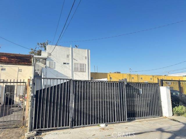 Montebello, CA 90640,3413 W Beverly Boulevard