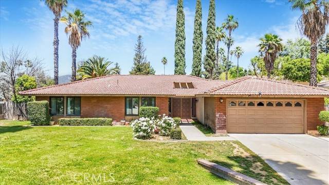 Redlands, CA 92373,227 Candy Lane