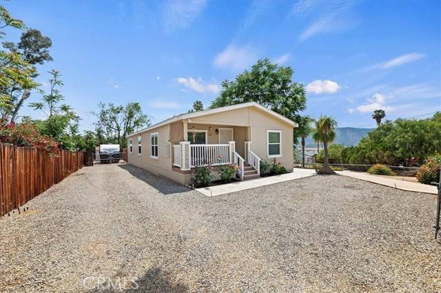 Wildomar, CA 92595,33062 Almond Street