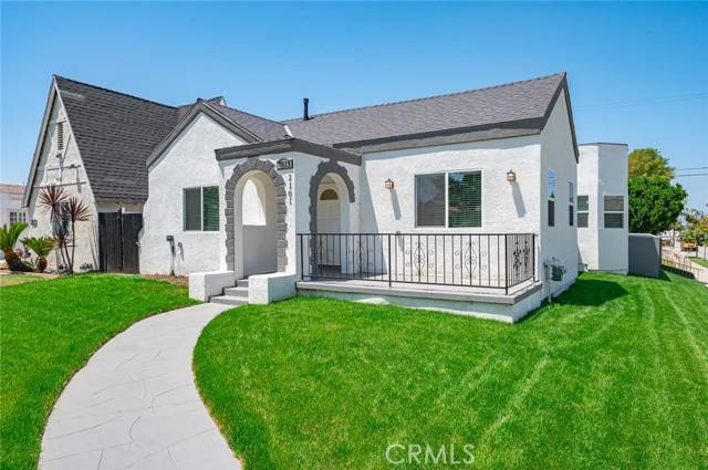 Los Angeles, CA 90047,7513 S Cimarron Street