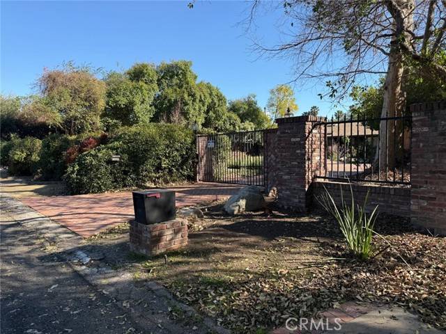Northridge (los Angeles), CA 91325,17190 Gresham Street